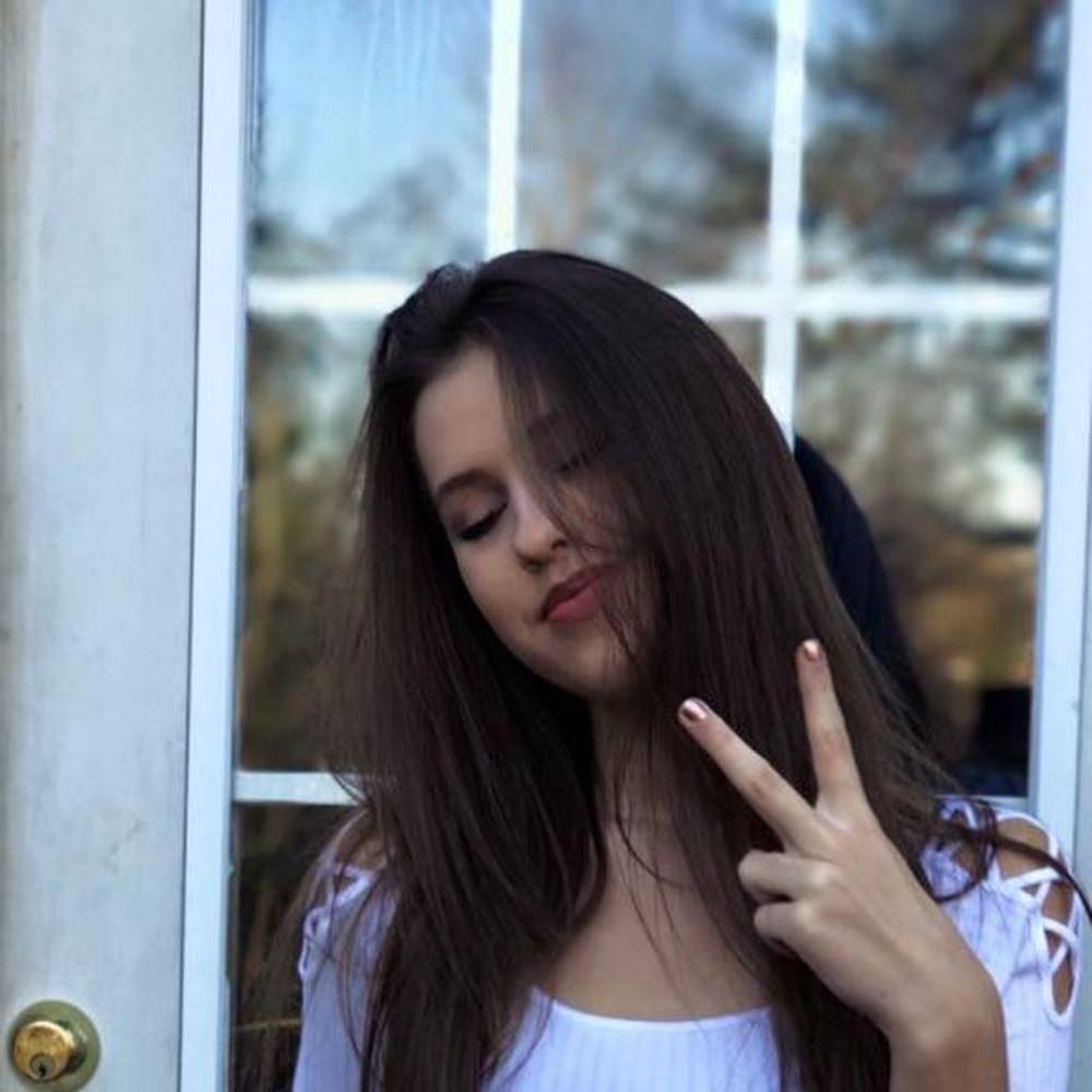 Meet your Posher, Victoria